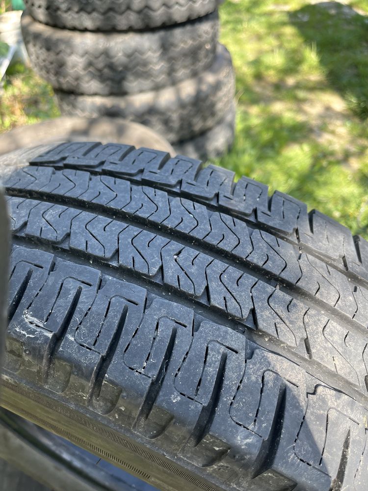 225/75R16. Michelin M+S