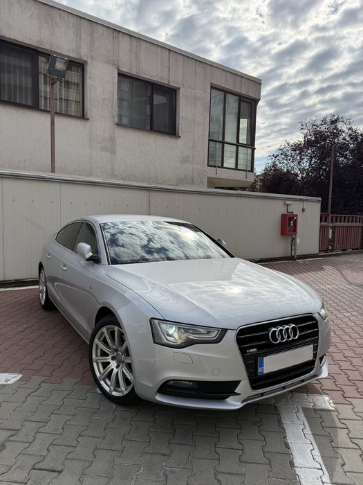 Audi A5 Facelift/2012.01/S line/2.0 177 cp/navi/clima/xenon/proprietar