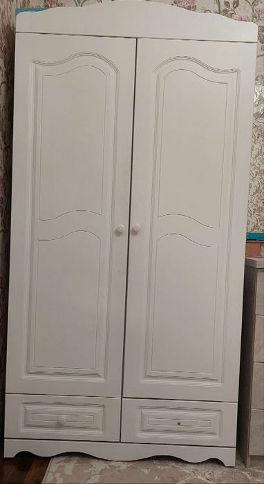 Detskiy shkaf + kravat