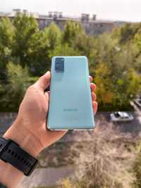 Samsung Galaxy S20 FE Snapdragon 865 б/у в отличном состоянии