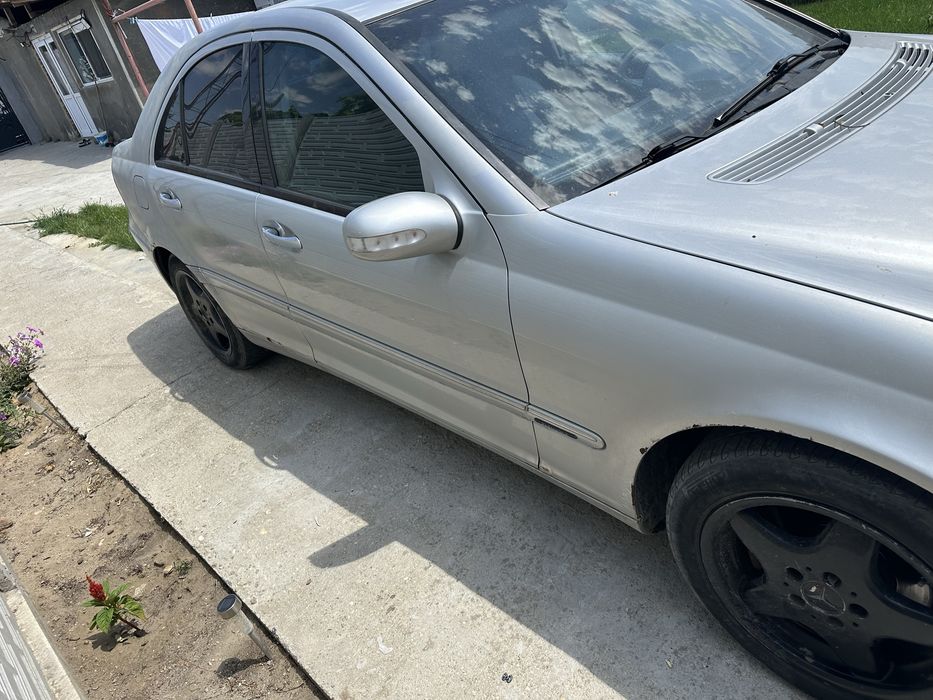 Vand Mercedes c klasse w203 automat