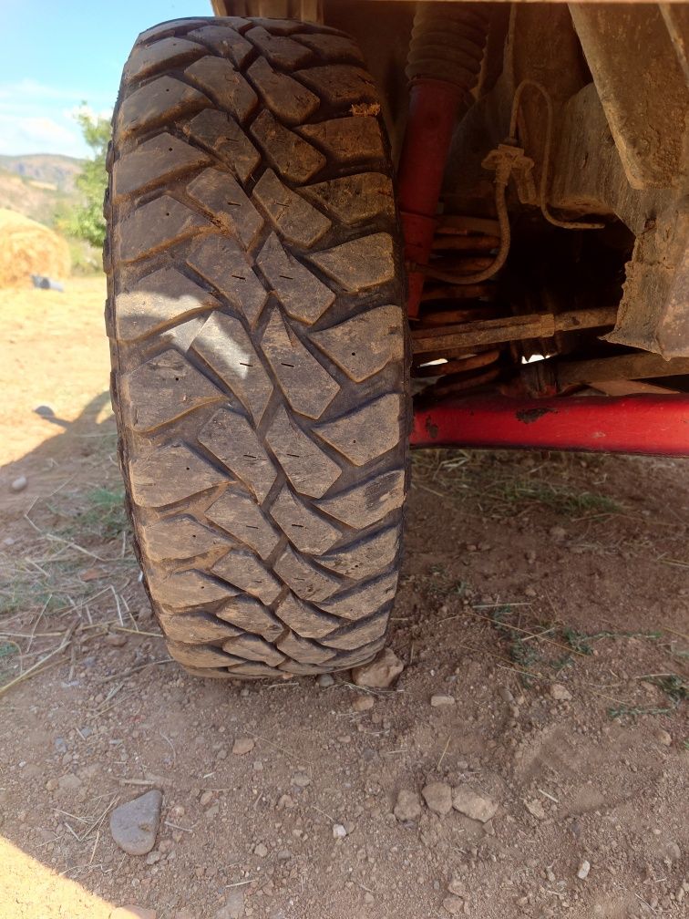 Джанти с Гуми maxxis 235 75 15 за джип , Витара офроуд