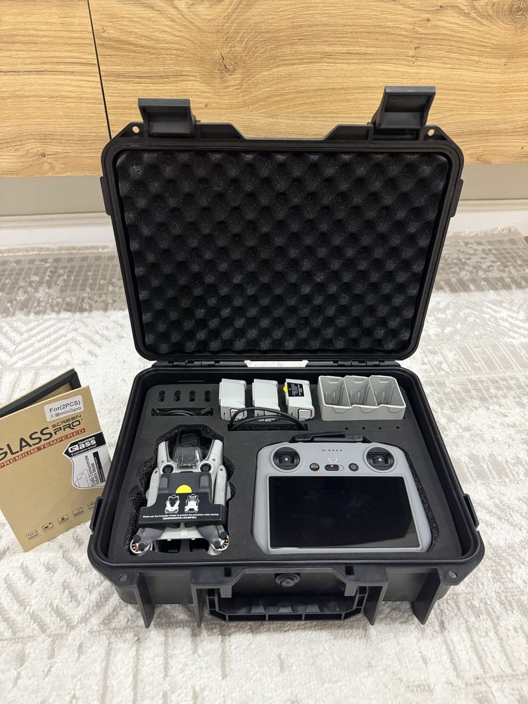 Дрон DJI Mini 4 Pro Fly More Combo Plus (DJI RC 2) белый
