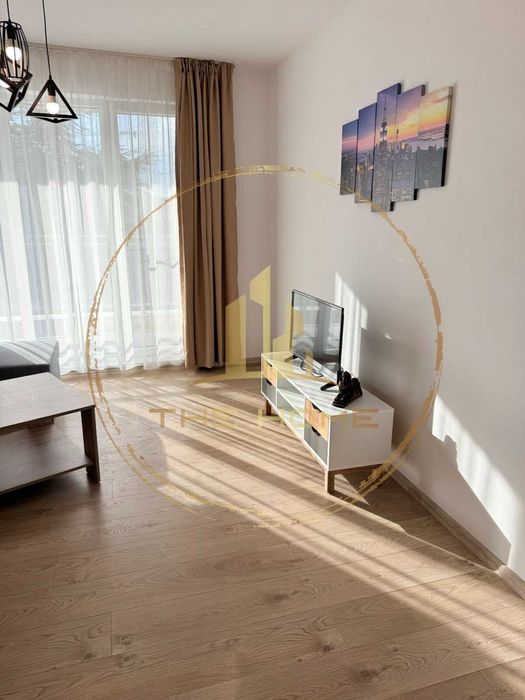 Дава се под наем Двустаен апартамент в Варна, Цветен квартал - 65 кв.м за 475 € - Снимка #2