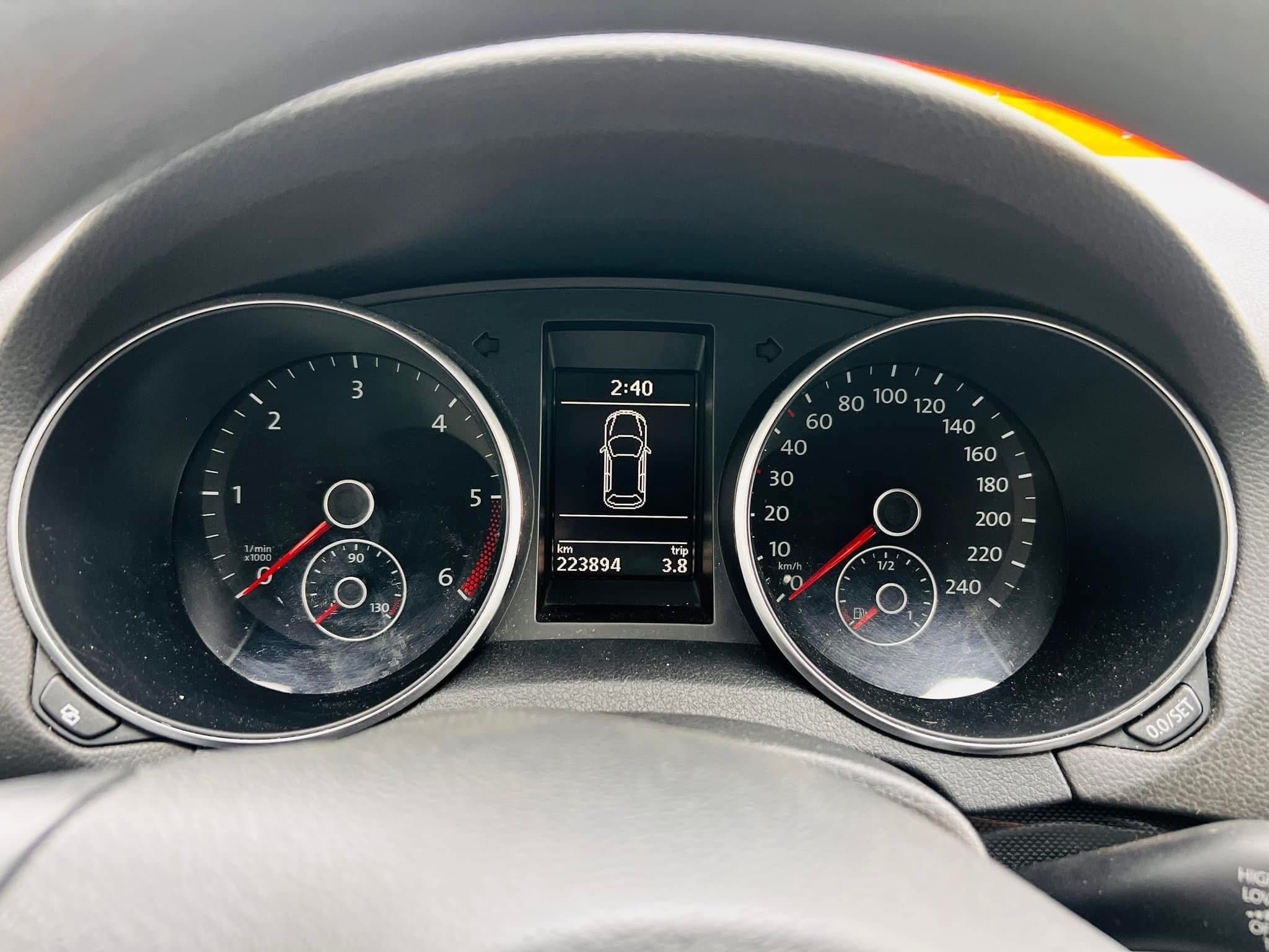 Vw golf 6 1.6 TDI 105hp 2009 euro 5 4300 euro