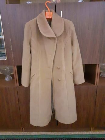 Пальто 48-50 размер новый