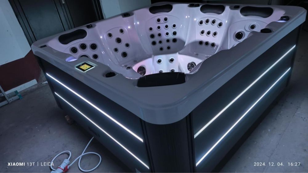 Jacuzzi exterior nou