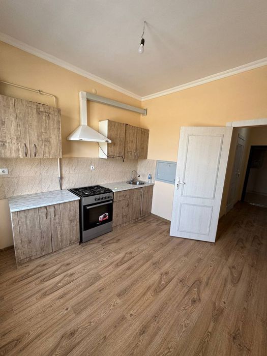 Motrid 4 етаж  zudlik bilan sotiladi