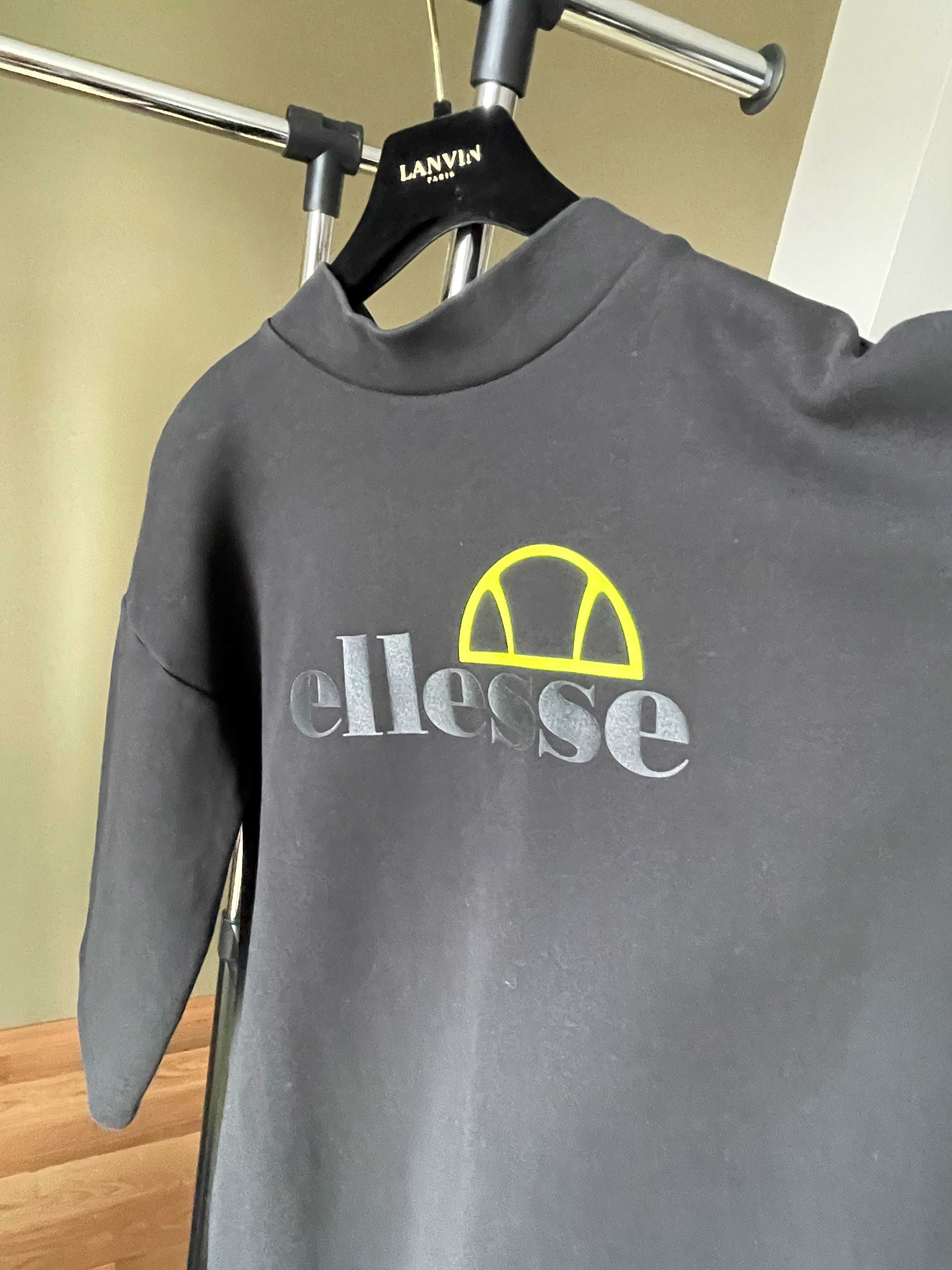 рокля ellesse размер М