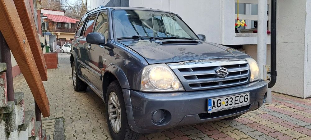 Suzuki Grand Vitara Primul proprietar in Romania; kilometri reali; fara rugina!