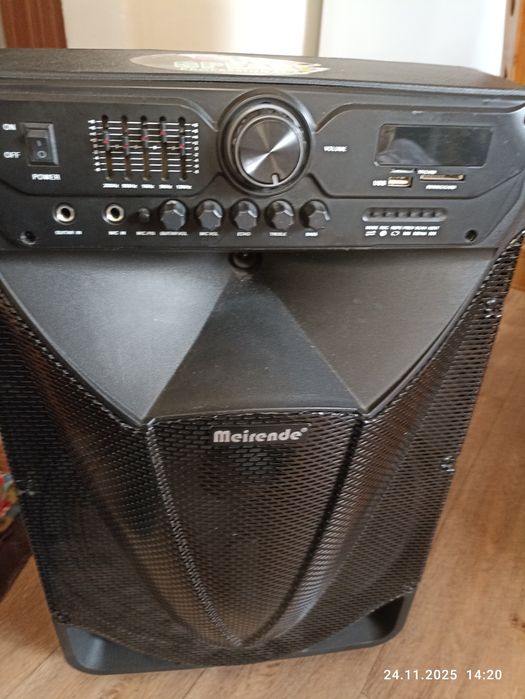 Продам активную музыкальную колонку