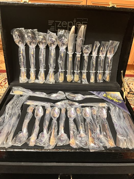 Набор столовых приборов