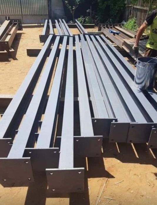 Vând structură metalică 50% la sută reducere