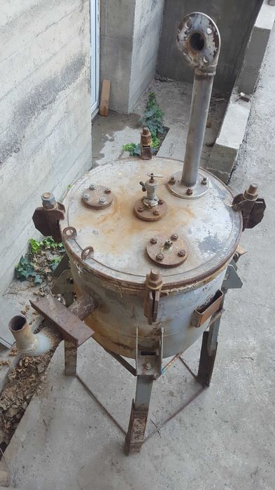 продаю реактор эмалированный 100 л.