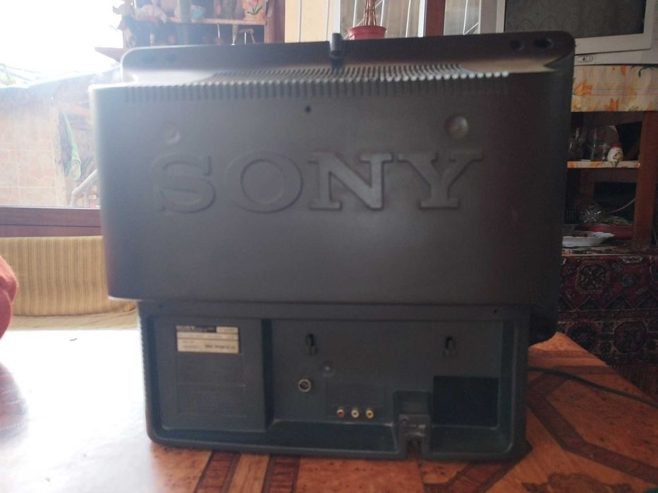 Телевизор Sony trinitron