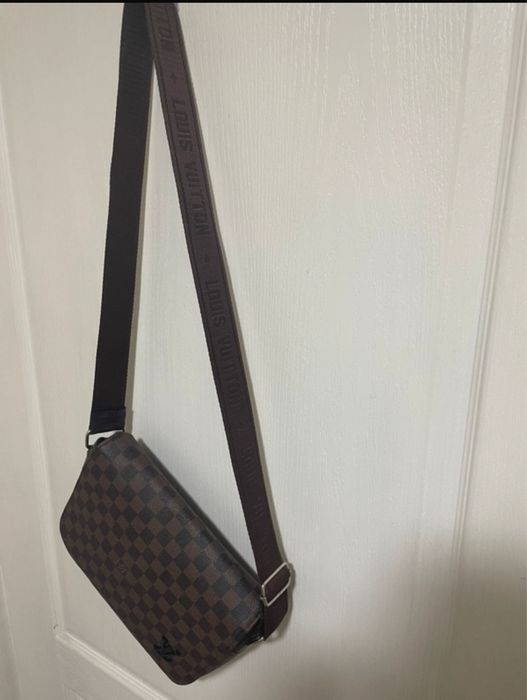Vand geantă Louis Vuitton ORIGINALĂ