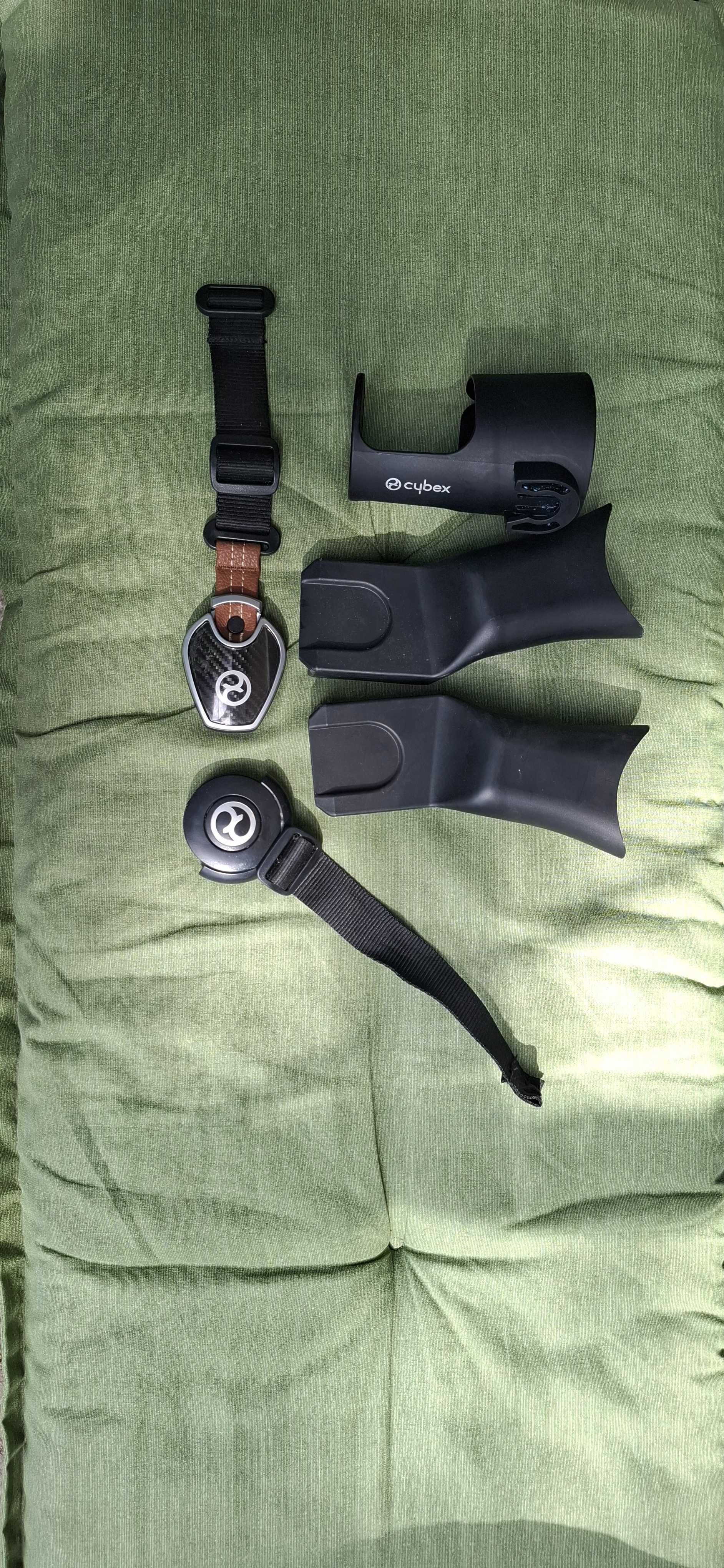 Cybex Priam Lux Platinum - комплект + 2 летни коша