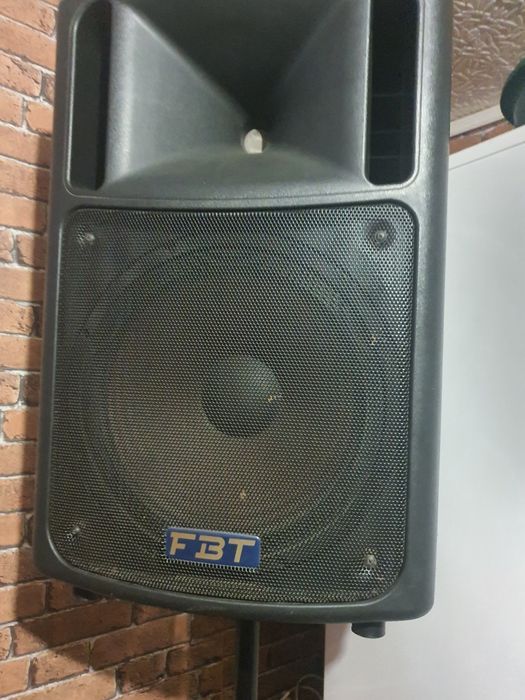Vând boxă FBT himax 6