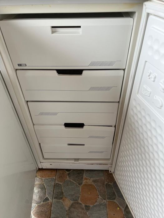 Vand 2 congelatoare Arctic