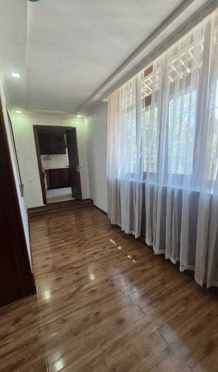 Продается квартира в одном из самых озелененных районов города!