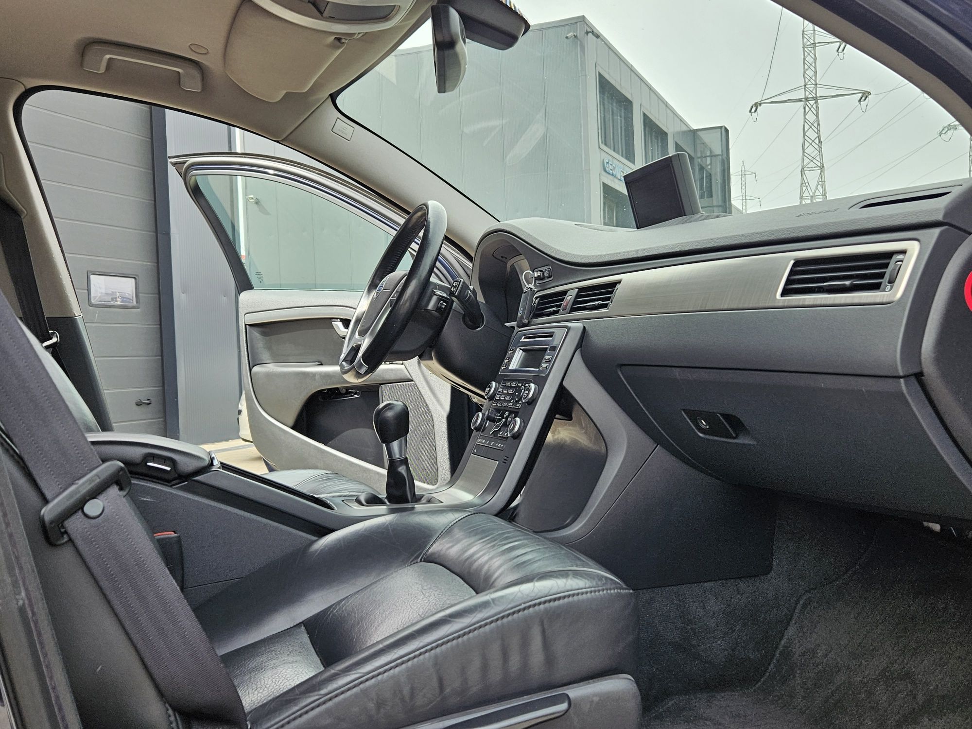 Volvo v70 2.0 2011