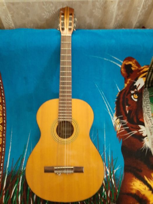 Гитара Музима (Musima) немецкая почти новая