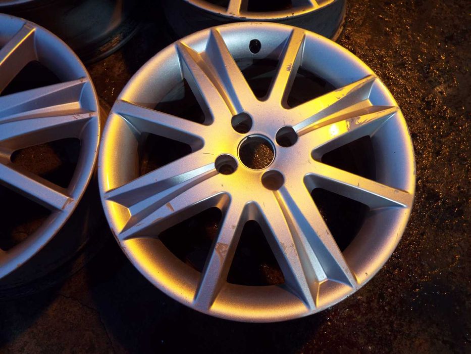 vand 4 jante pe 17" originale renault,dacia logan,sandero,lodgy,dokker