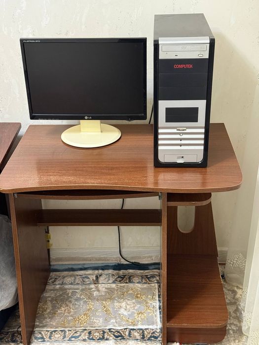 Компьютер  Монитор  LG 19