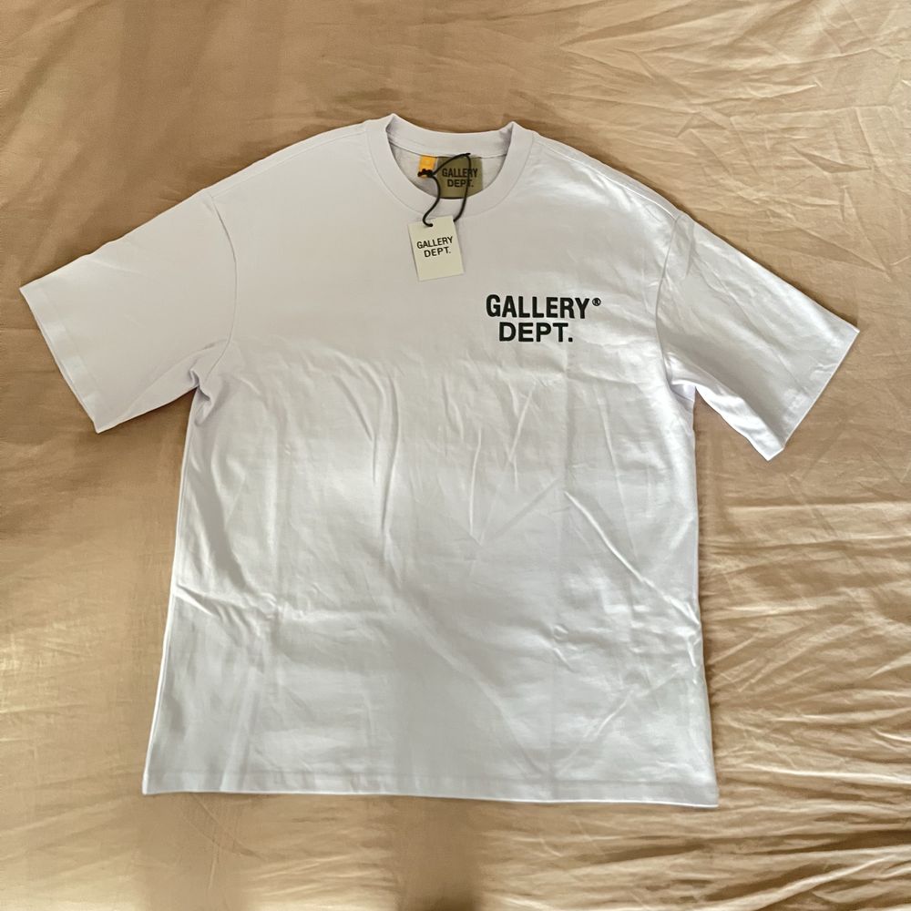 Tricou Gallery dept