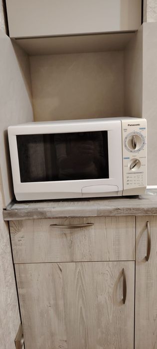 Продам микроволновку Panasonic