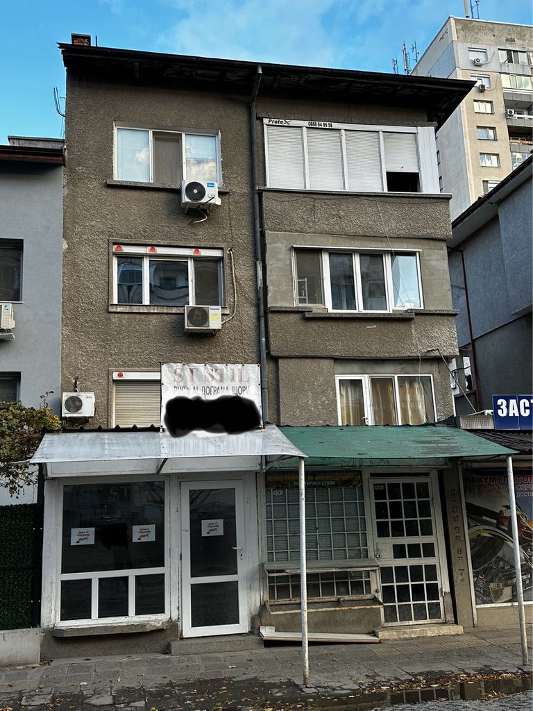 Дава се под наем Етаж от къща в Пловдив, Кючук Париж - 120 кв.м за 382.5 € - Снимка #1
