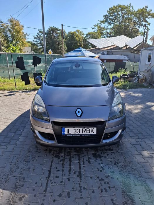 Vând Renault scenic 3