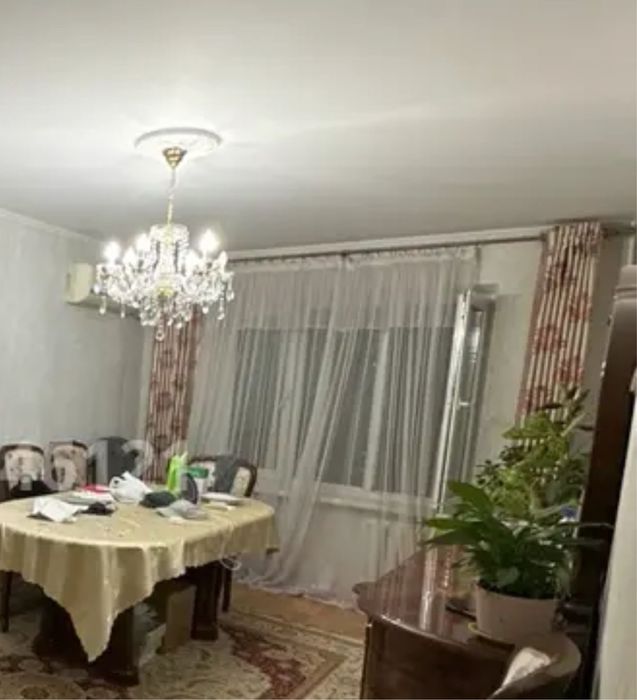 Шторы вместе с карнизом за 9000