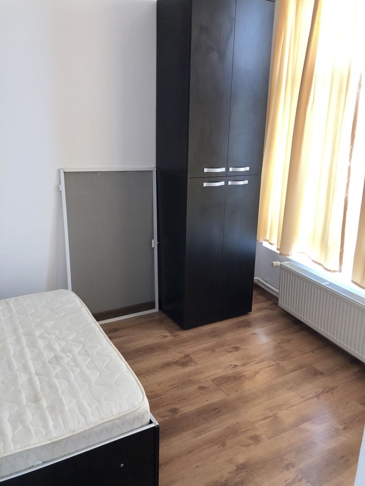 Inchiriez apartament nou 2 camere zona 8 mai