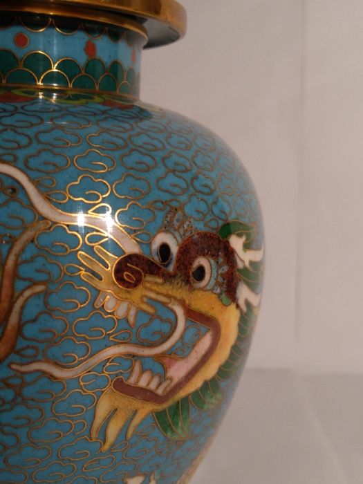 Vas Asiatic Cloisonné cu Dragoni - Piesa rara deosebita