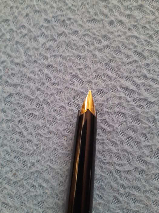 Stilou Centropen + cutie , penita 14k