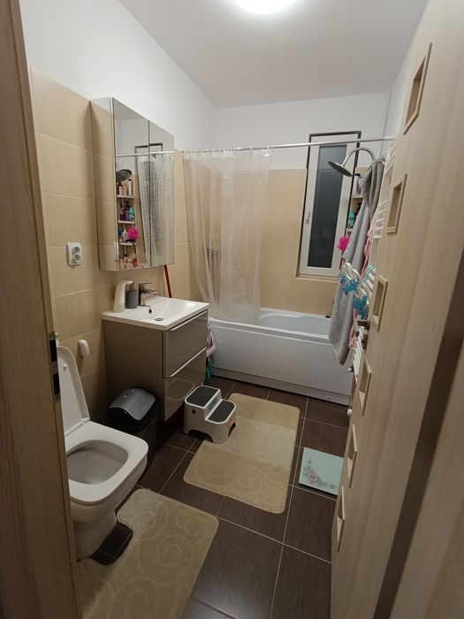 PROPRIETAR VAND Apartament cu 3 camere- Giroc