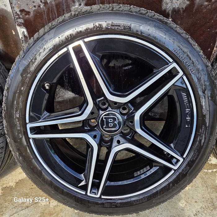 Jante mercedes AMG R18 CU Anvelope vara PIRELII