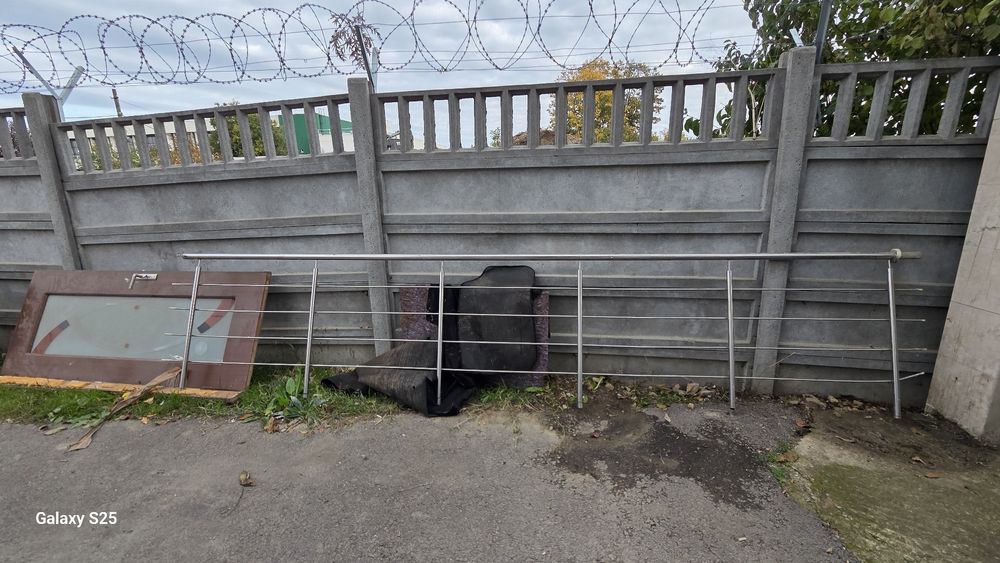 Balustrada de Inox.    90 cm. ×  550 cm