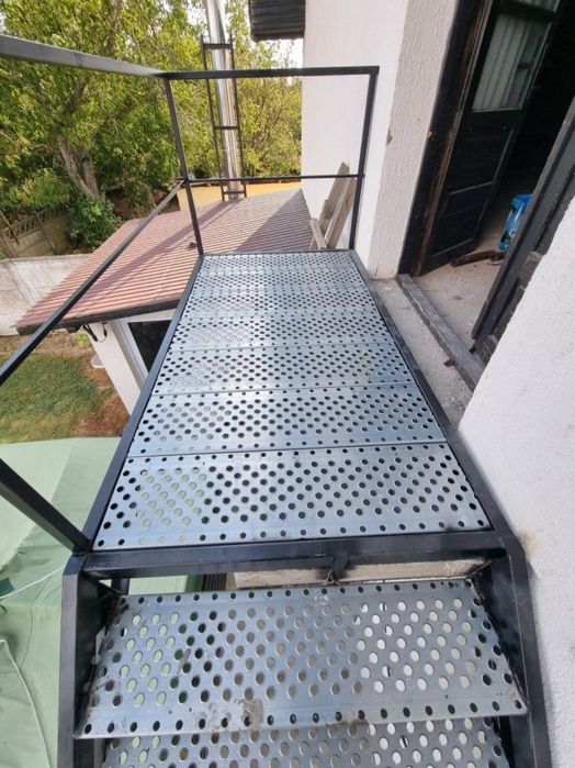 Scări metalice galvanizate la orice demisiune asiguram transport ori u