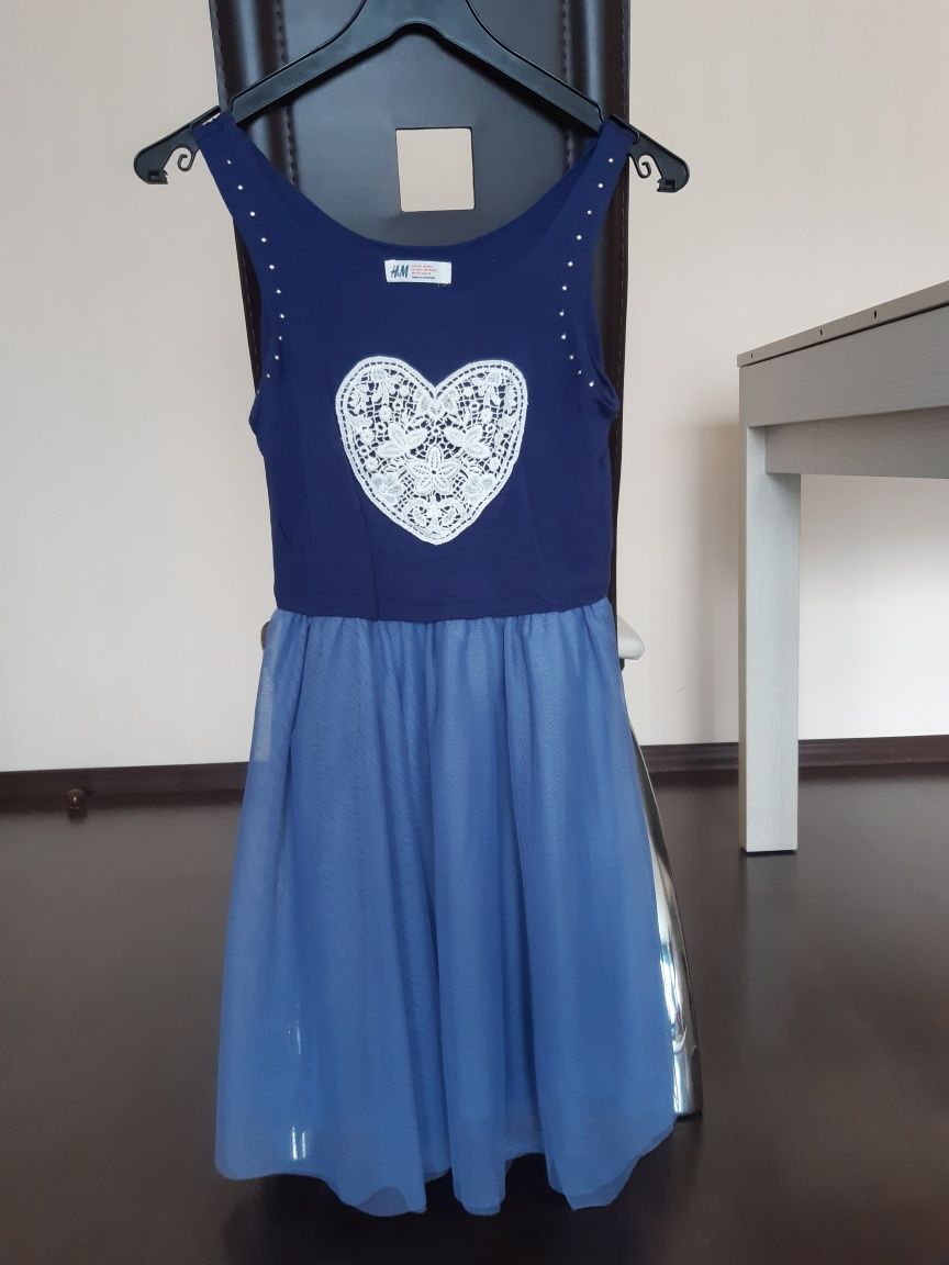 Страхотна нова туту рокля H&M