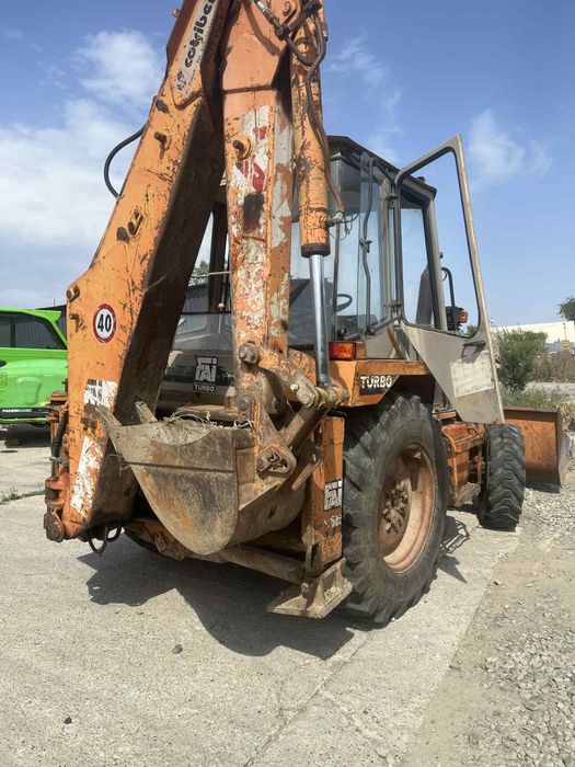 Buldoexcavator Fai 4x4