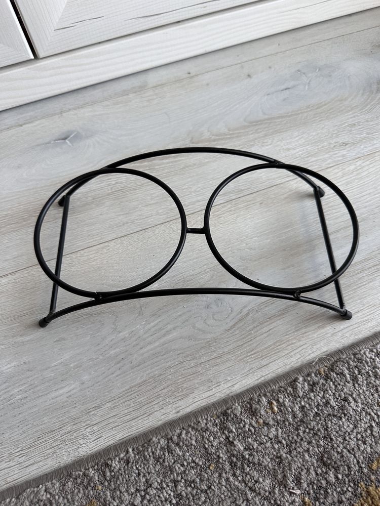 Suport metalic boluri hrană pisici/câini mici – stil modern