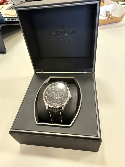 Часовник Edox в отлично състояние