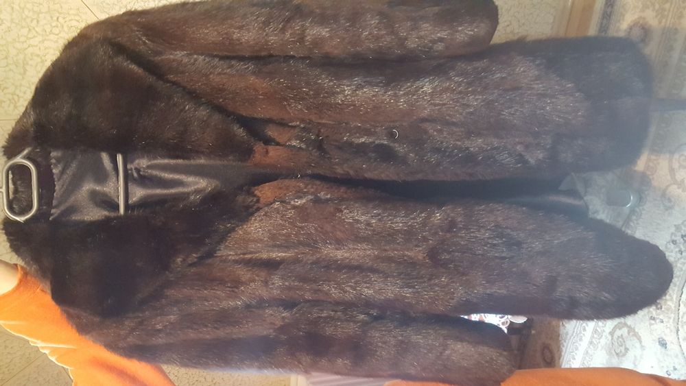 Haina blana naturala de nutrie