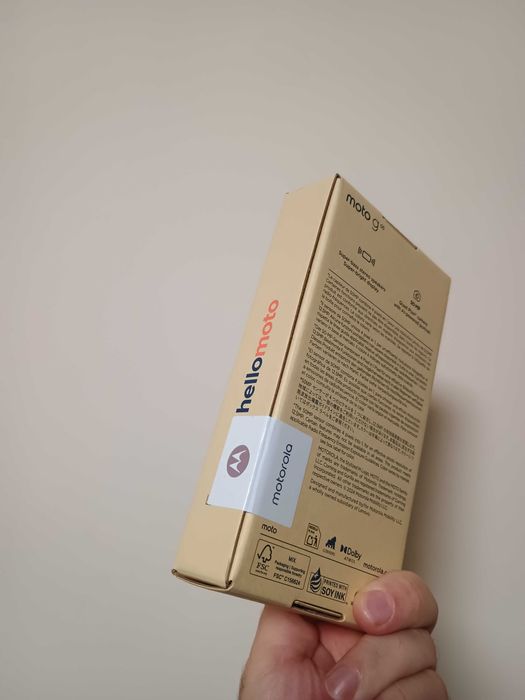 ** Евтин телефон*** чисто нова Motorola G05