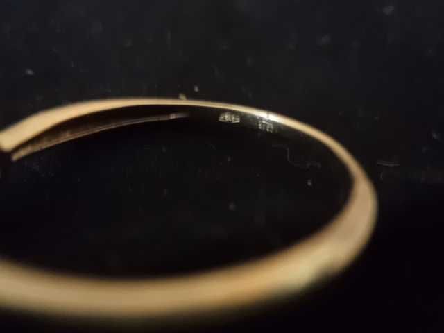 дамски златен пръстен