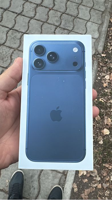 Iphone 17 pro max Deep blue 2 tb запечатана