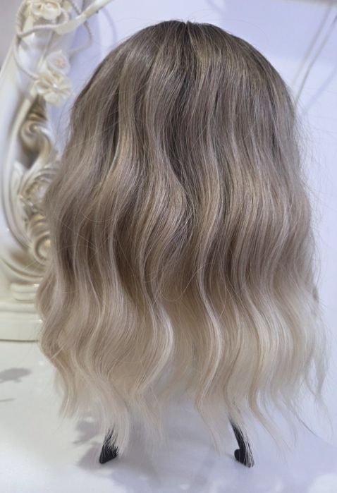 Продам парик женский