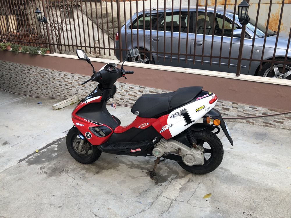 Скутер Benelli -50cc
